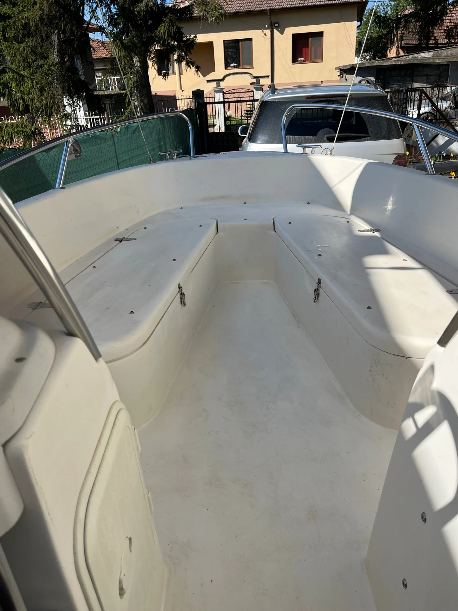 Моторна яхта Bella 512E, снимка 9 - Воден транспорт - 54101054