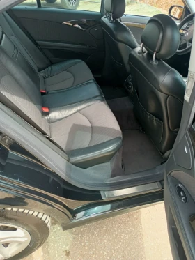 Mercedes-Benz E 220, снимка 3