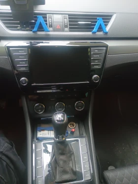 Skoda Superb Комби, снимка 9