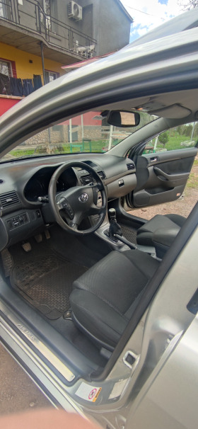 Toyota Avensis D4D 2.2, снимка 7 - Автомобили и джипове - 45159267