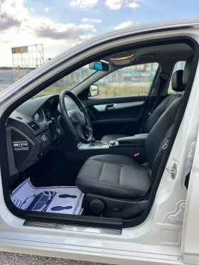 Обява за продажба на Mercedes-Benz C 220 Avantgarde/Automat/OM646/ ~12 999 лв. - изображение 7