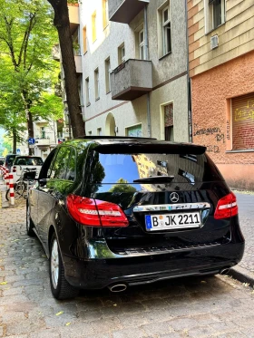 Mercedes-Benz B 180 Germany  - 11000 € / 21514.13 лв. - 72843014 3