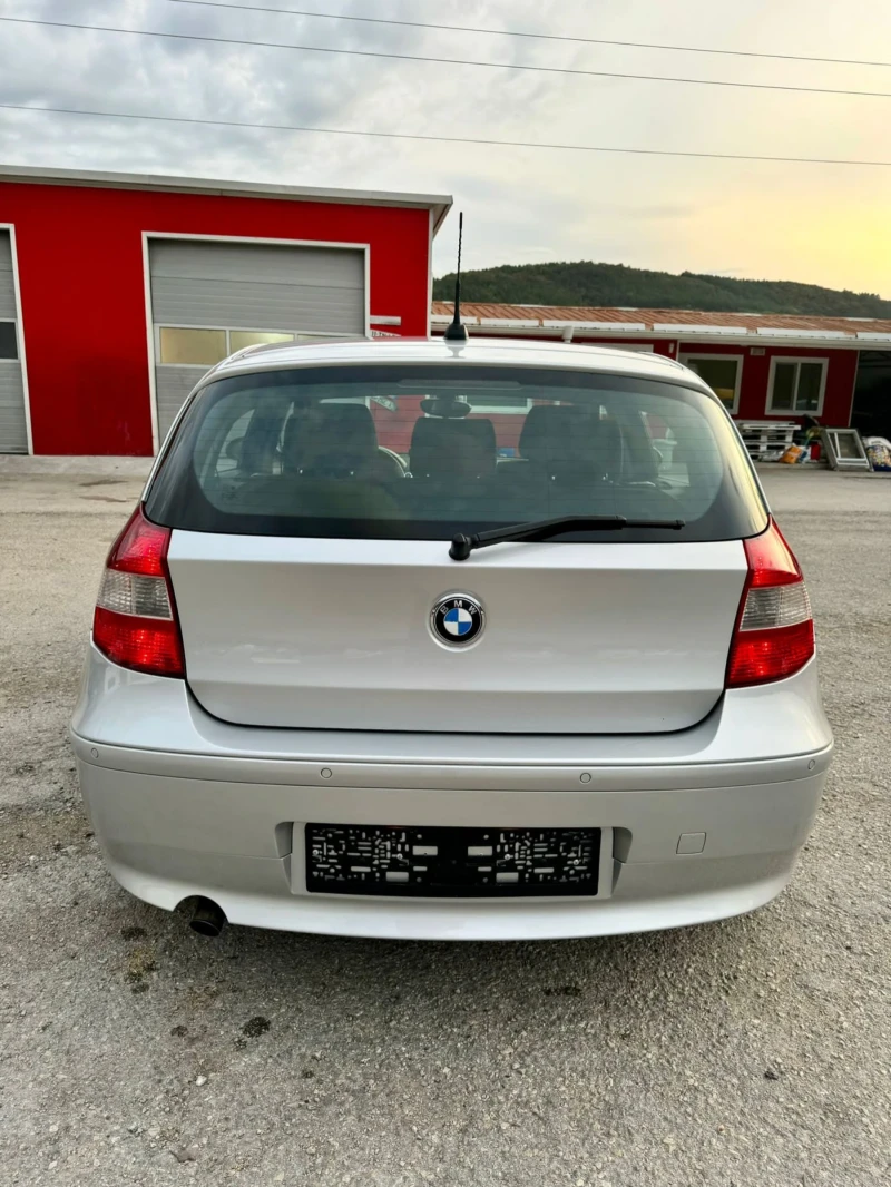 BMW 120 2.0D, 163к.с., АВТОМАТ, КЛИМАТРОНИК, ПАРКТРОНИК , снимка 3 - Автомобили и джипове - 47286654