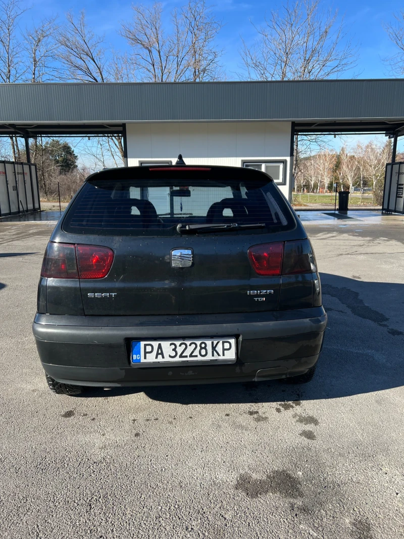 Seat Ibiza, снимка 3 - Автомобили и джипове - 48086817