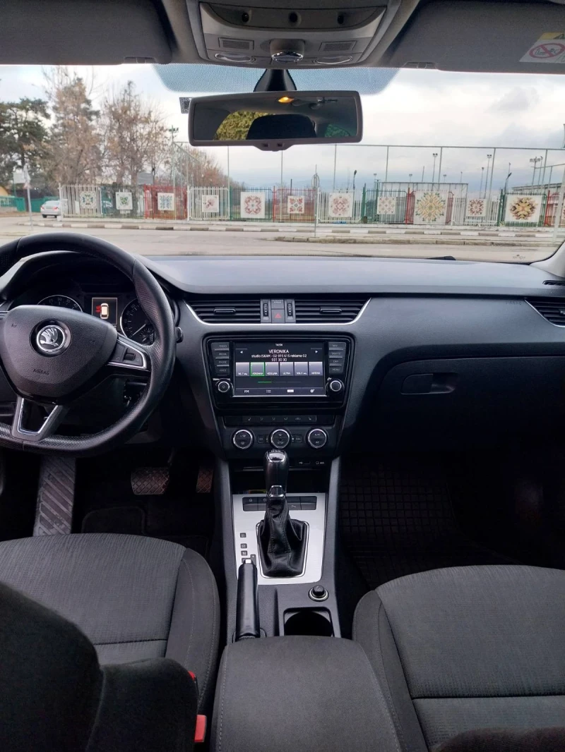 Skoda Octavia 1.6TDI DSG Панорама, снимка 9 - Автомобили и джипове - 48415088