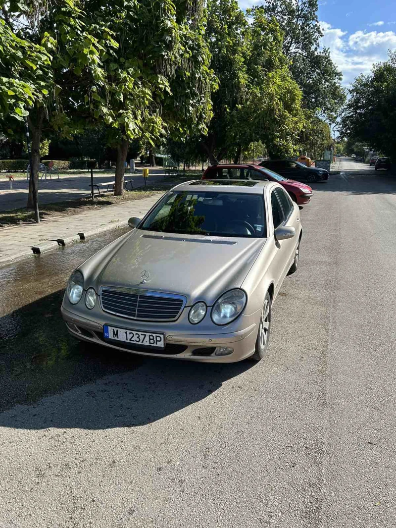 Mercedes-Benz E 220 CDI, снимка 5 - Автомобили и джипове - 48585348