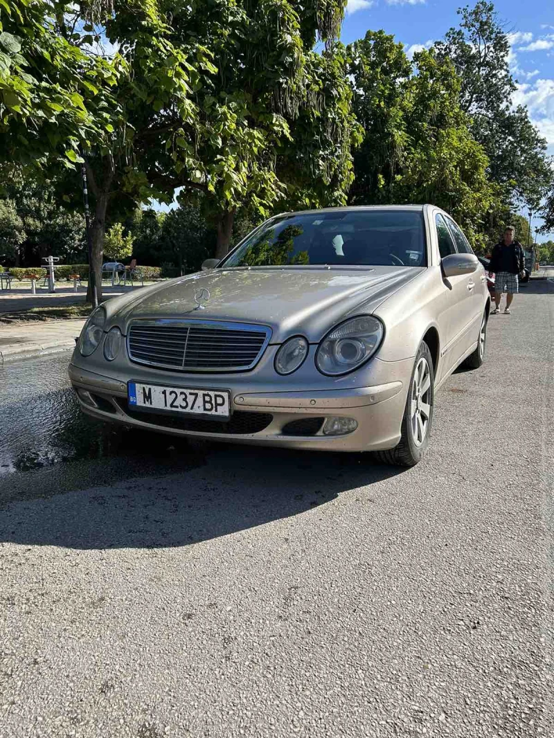 Mercedes-Benz E 220 CDI, снимка 11 - Автомобили и джипове - 48585348