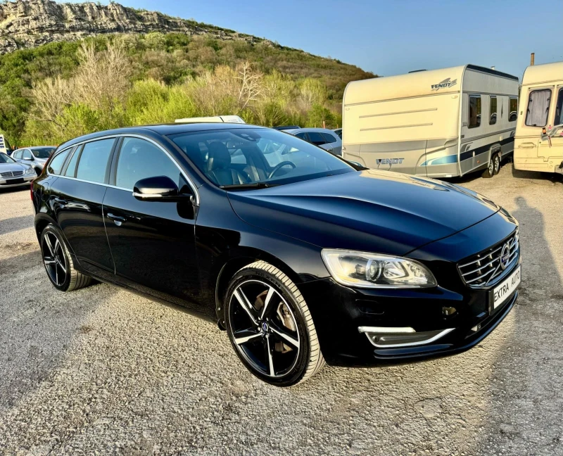 Volvo V60 Plug-in хибрид, 4Х4 , снимка 5 - Автомобили и джипове - 50041231
