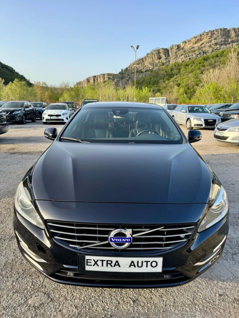 Volvo V60 Plug-in хибрид, 4Х4 , снимка 6 - Автомобили и джипове - 50041231