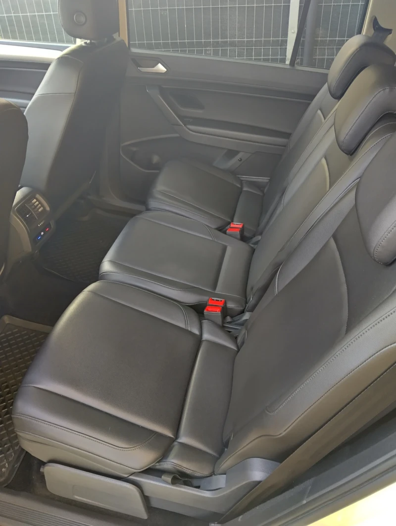 VW Touran 2, 0 TDI 116 PS, снимка 6 - Автомобили и джипове - 52454884