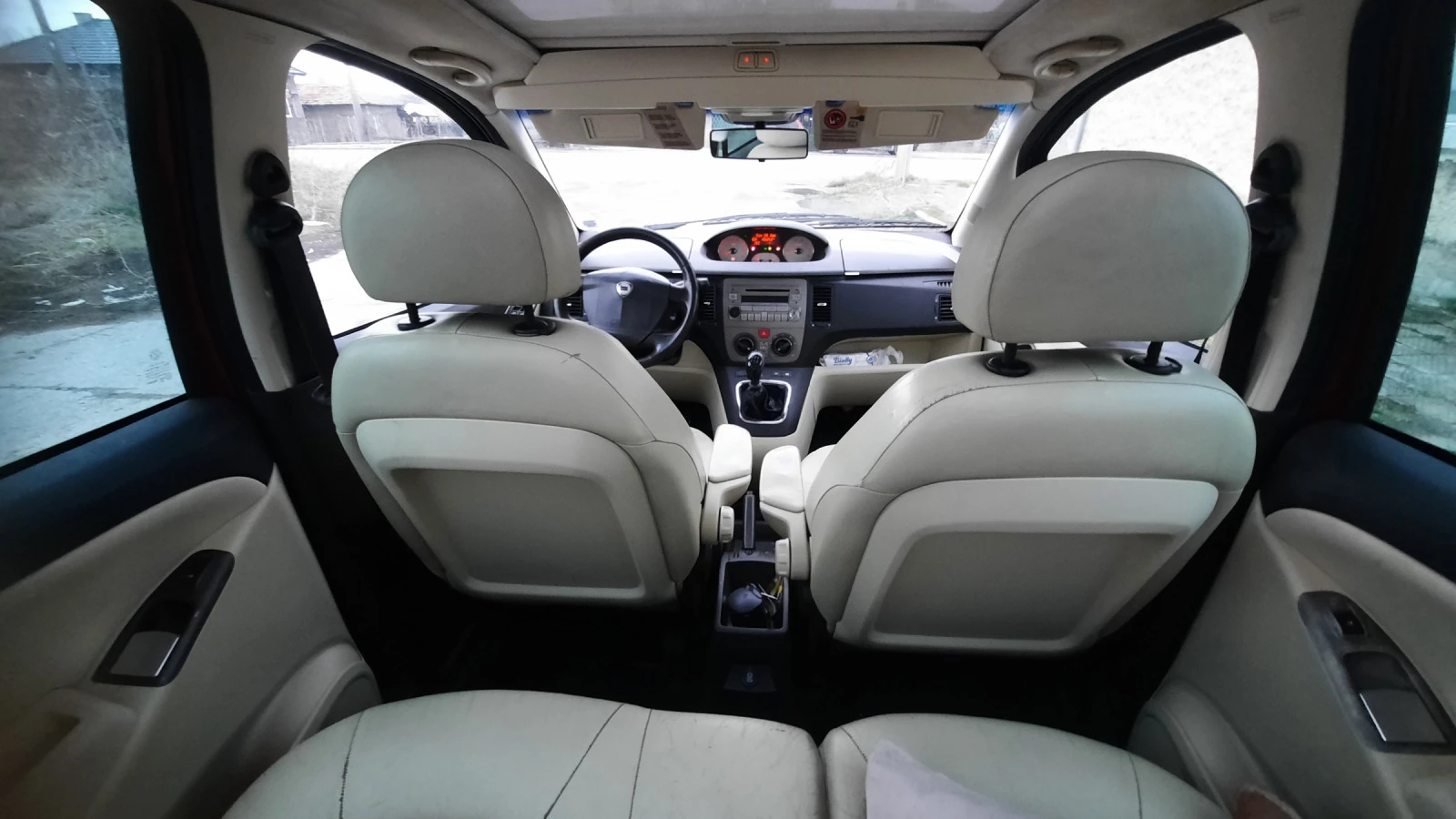 Mitsubishi Colt 1.3-95к.с.-бензин - изображение 9