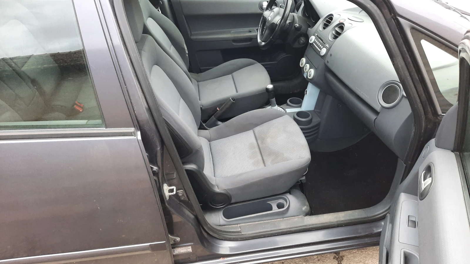 Mitsubishi Colt 1.3-95к.с.-бензин - изображение 7