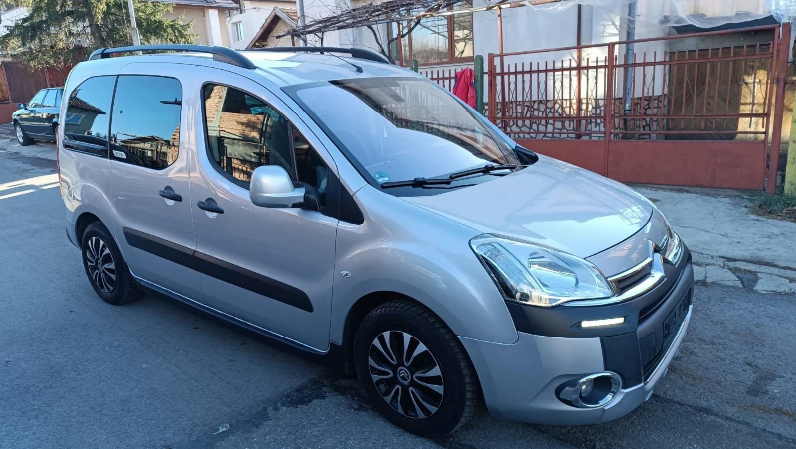 Citroen Berlingo 1.6 перфектен 115к.с.VTX - изображение 8