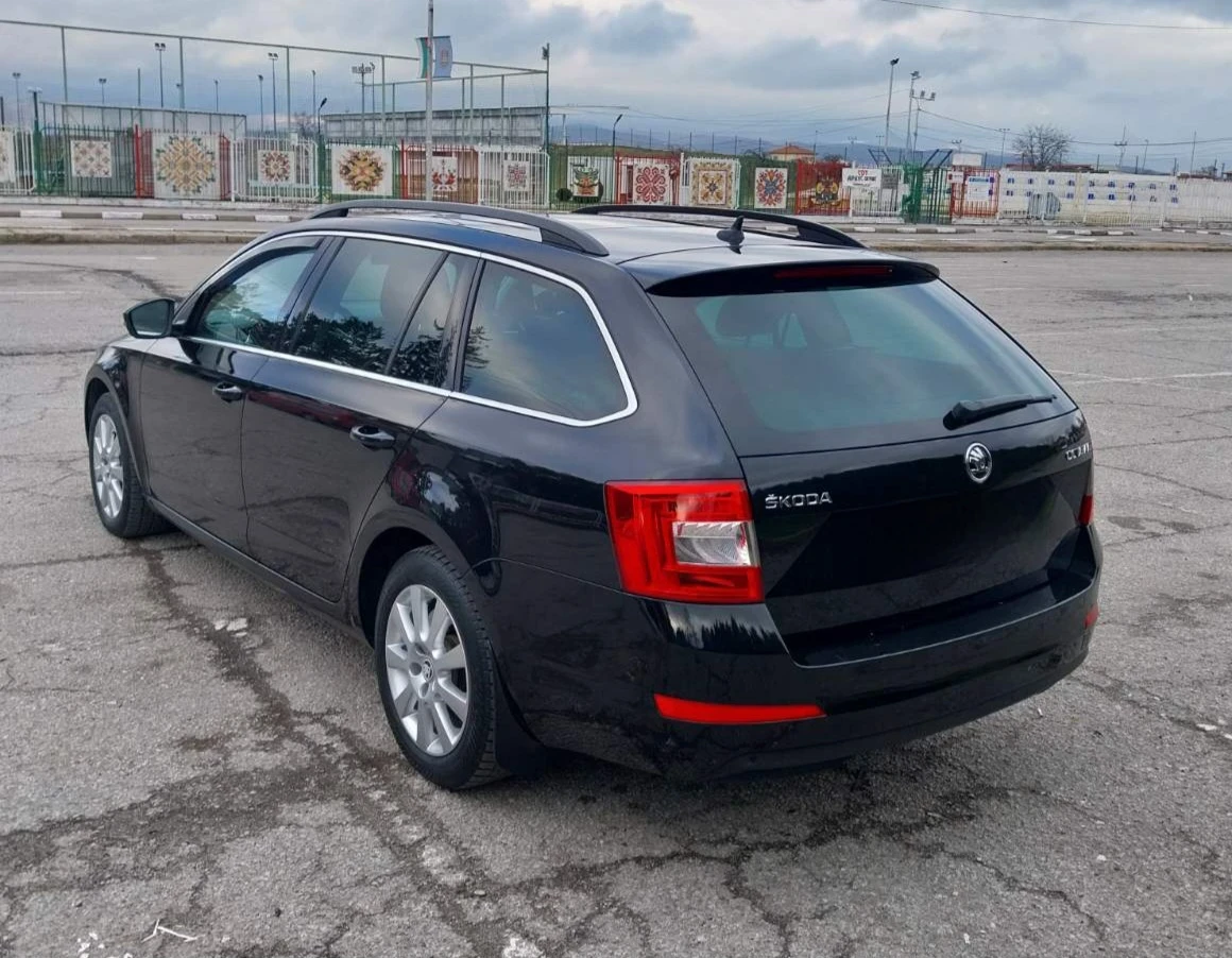 Skoda Octavia 1.6TDI DSG Панорама - изображение 6