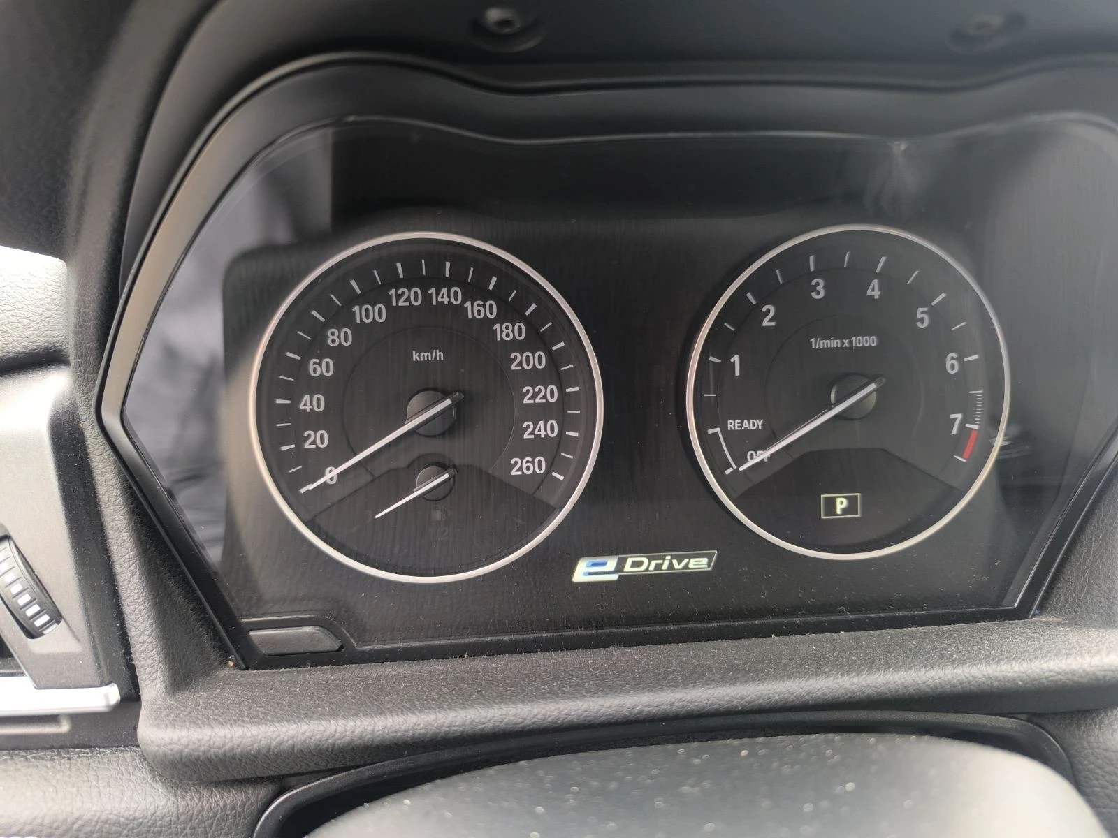 BMW 225 Plug-in Hibrid 4x4 | Mobile.bg   11