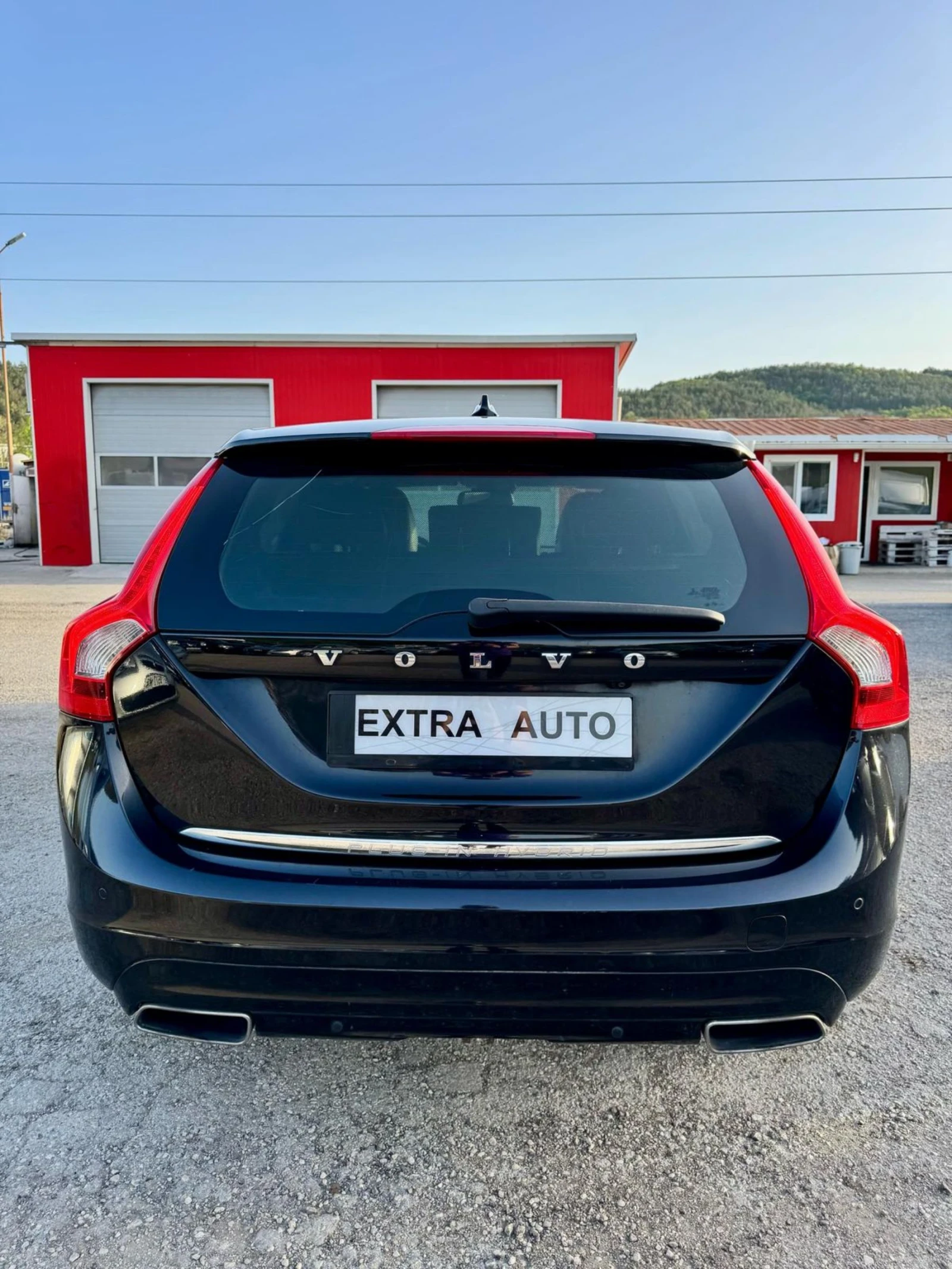 Volvo V60 Plug-in хибрид, 4Х4  - изображение 3