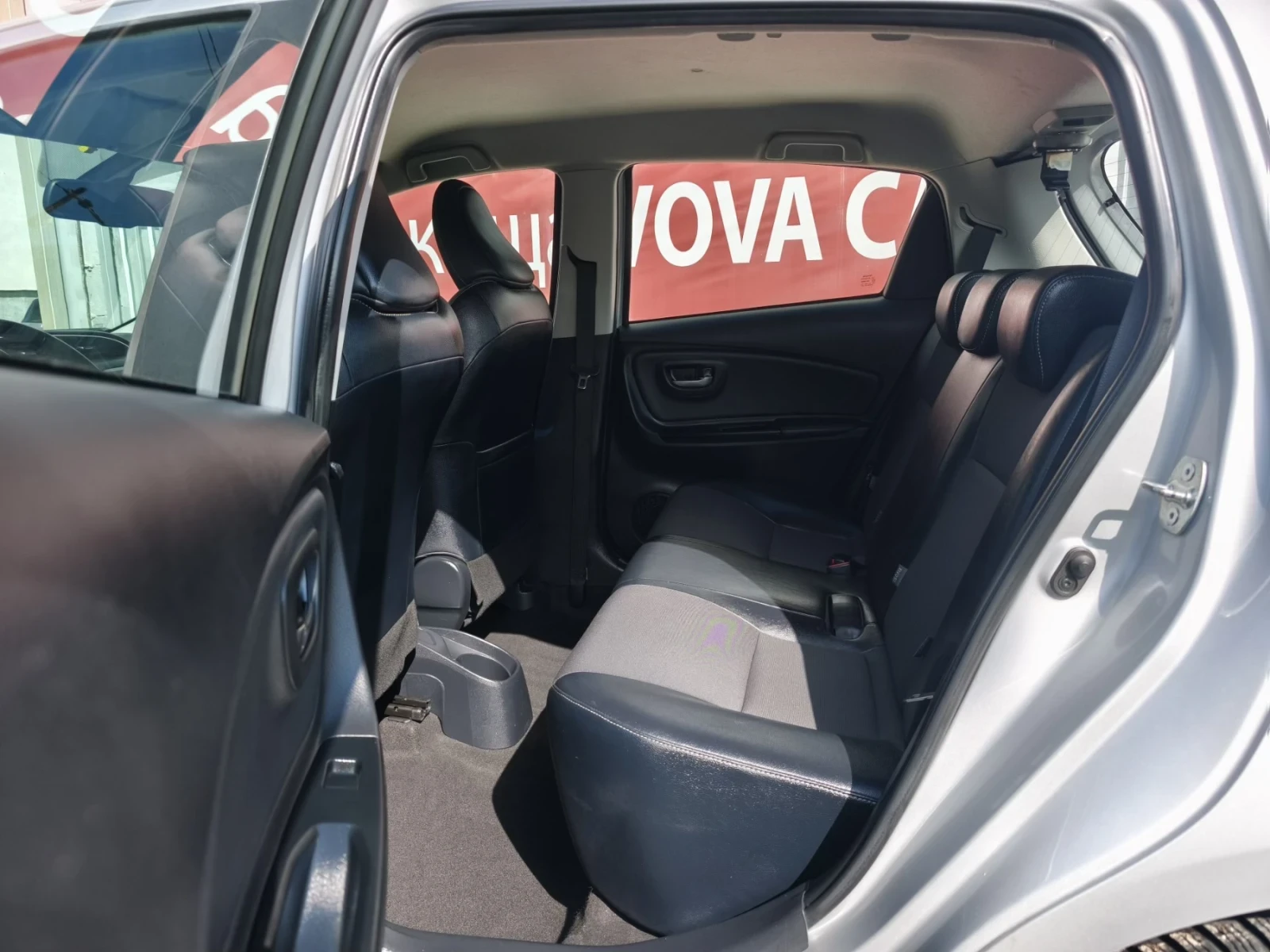 Toyota Yaris 1.4D4D-90к.с Лизинг Лед Светлини Кожа Камера  | Mobile.bg — изображение 12