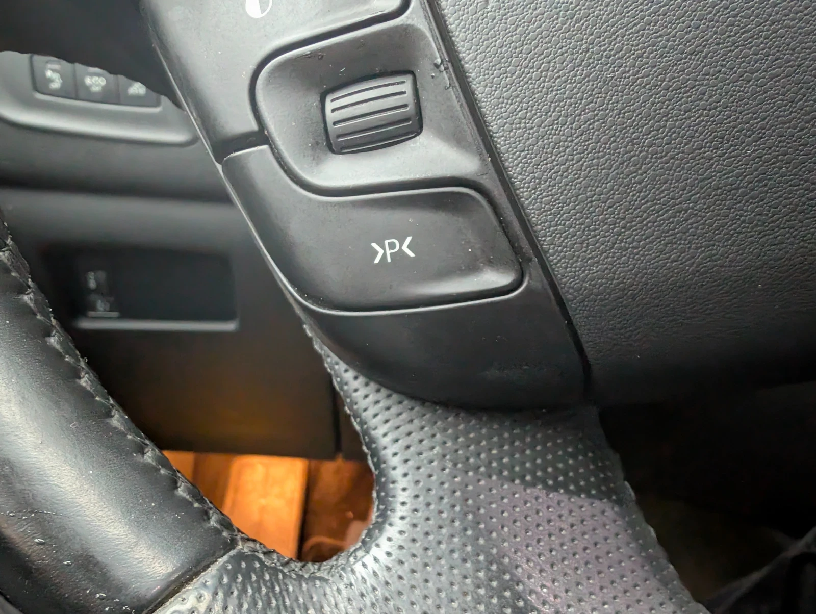Citroen C4 1.6HDi 6ск. Exclusive - изображение 9