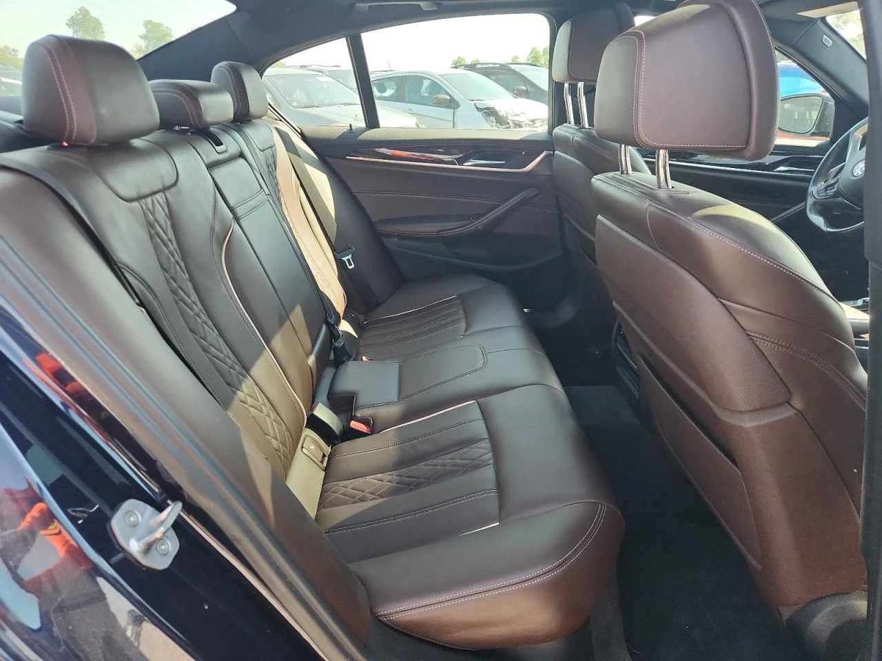 BMW 540 XI * * CARFAX * * АВТО КРЕДИТ * *  - изображение 9
