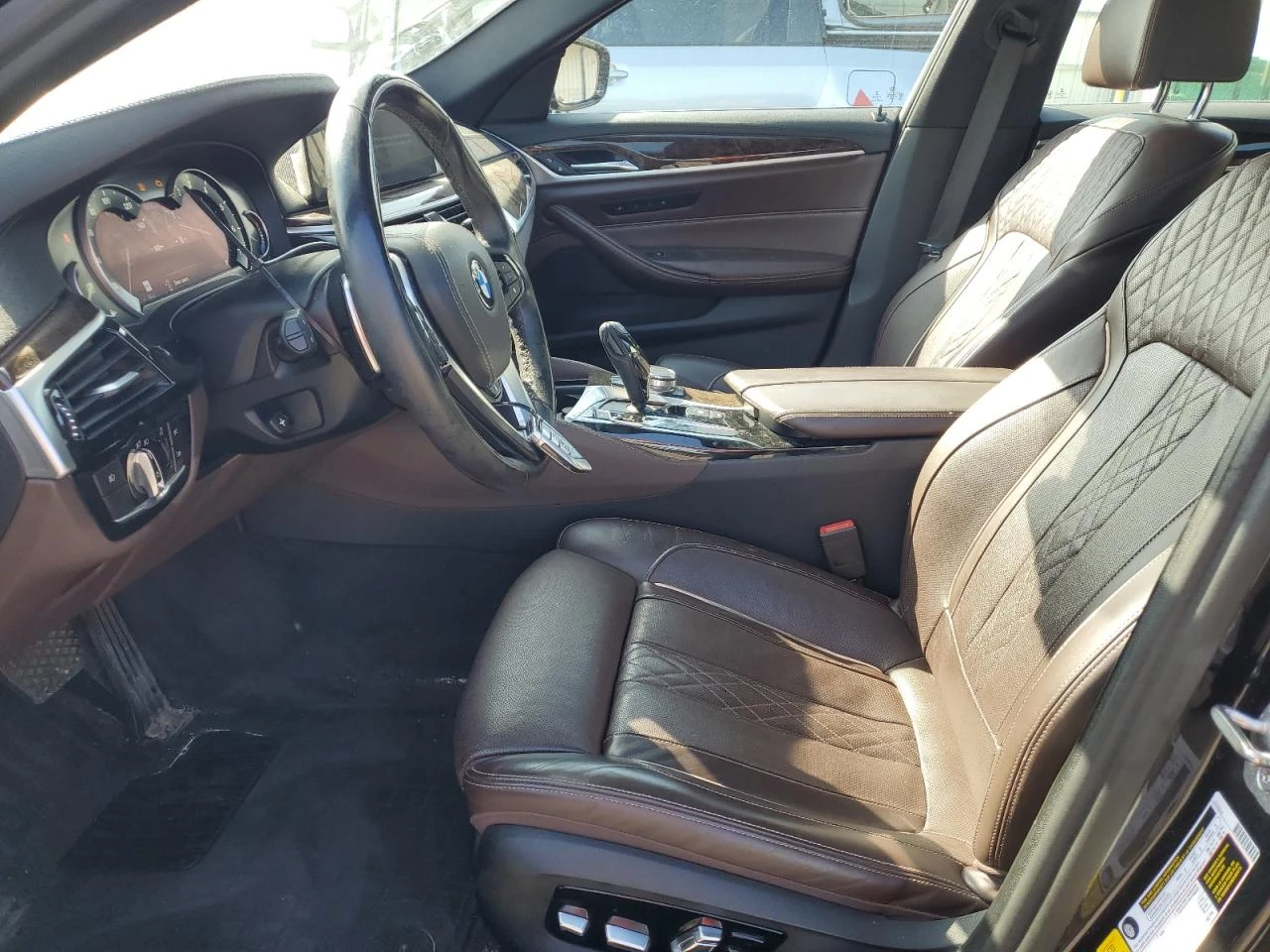 BMW 540 XI * * CARFAX * * АВТО КРЕДИТ * *  - изображение 7