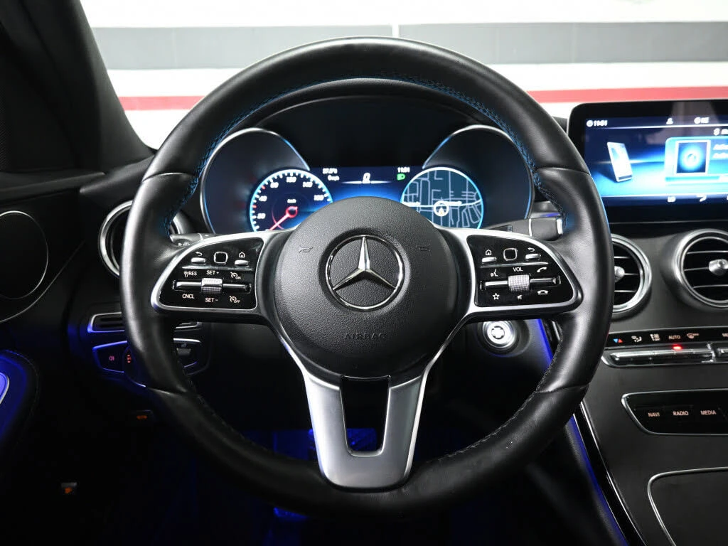 Mercedes-Benz C 300 * АВТО КРЕДИТ* ЦЕНА ДО БГ * СЕРВИЗНА ИСТОРИЯ *  - изображение 10