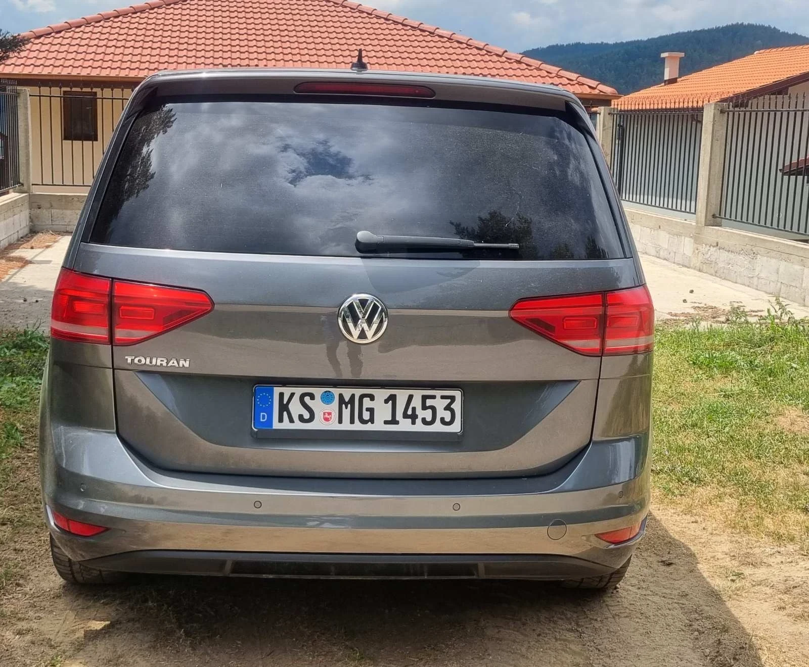 VW Touran 2.0 TDI 110 к.с. - изображение 7