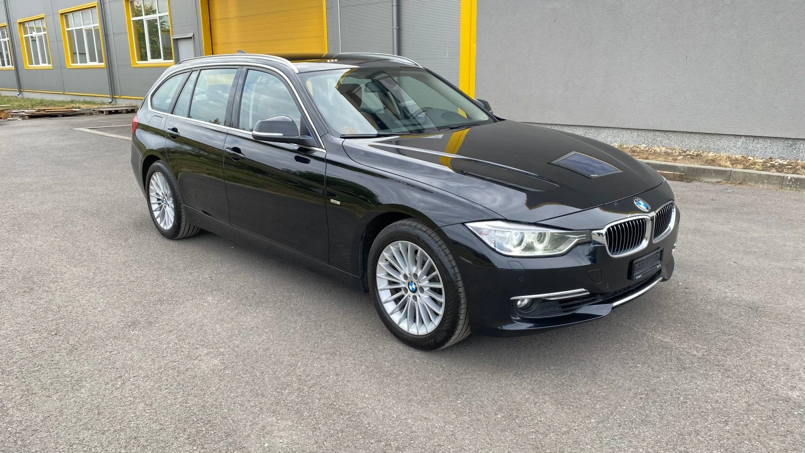BMW 320 320i xDrive 184 kc Luxury Line | Mobile.bg   2