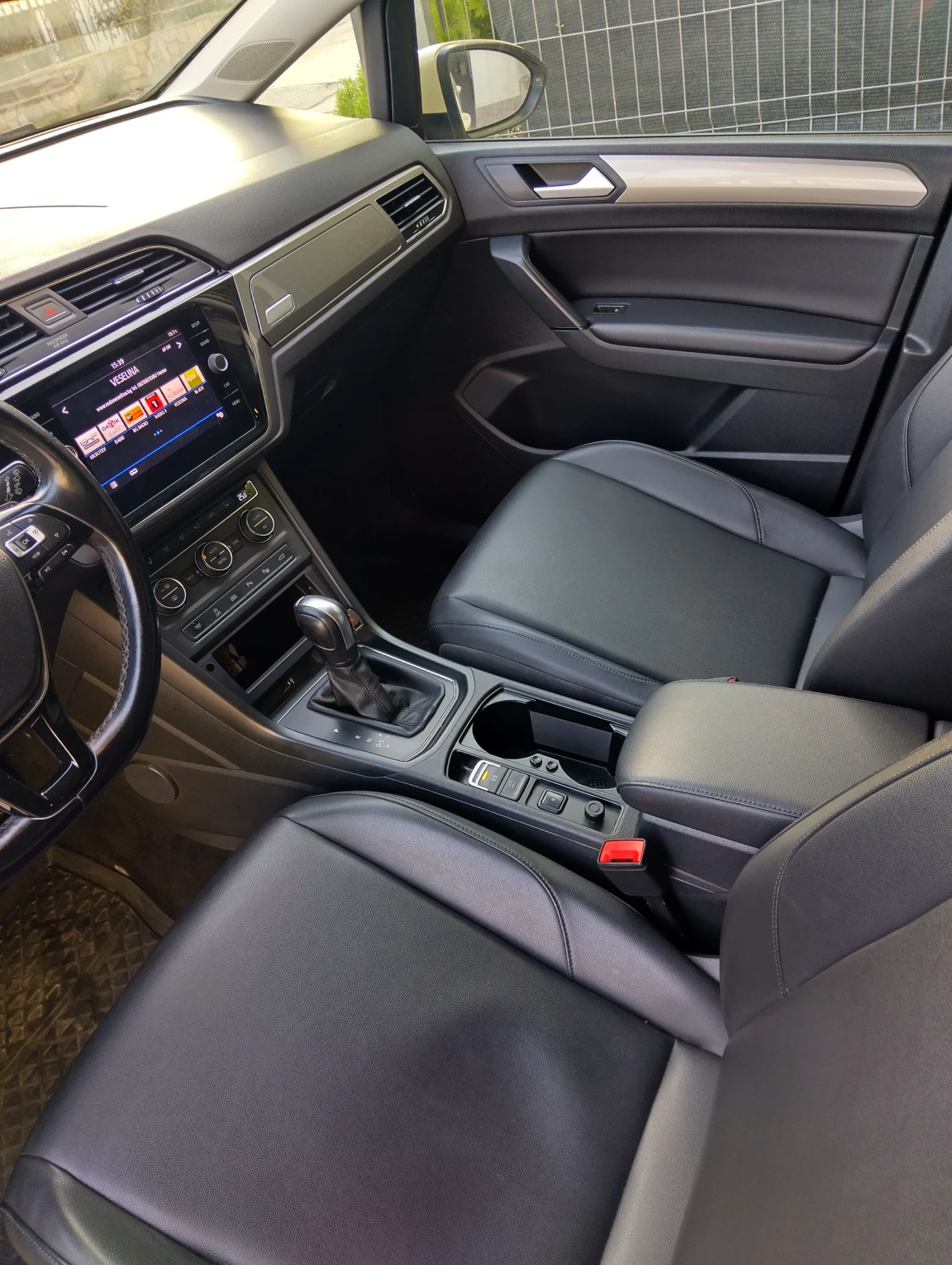 VW Touran 2, 0 TDI 116 PS - изображение 5