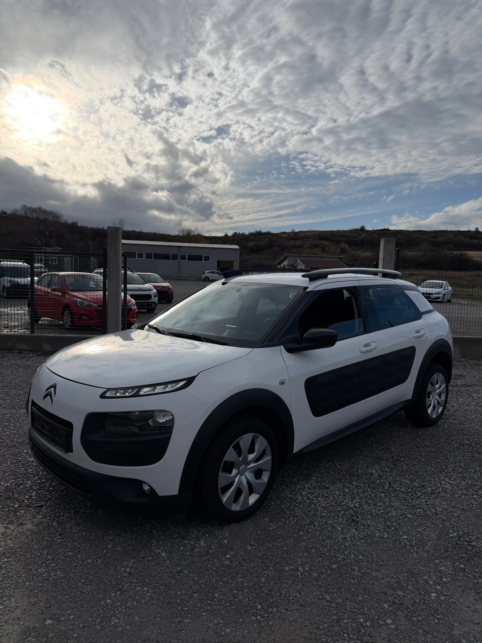 Citroen C4 Cactus 1.2i CAMERA EURO 6 TUV COC SERVICE BOOK - изображение 2