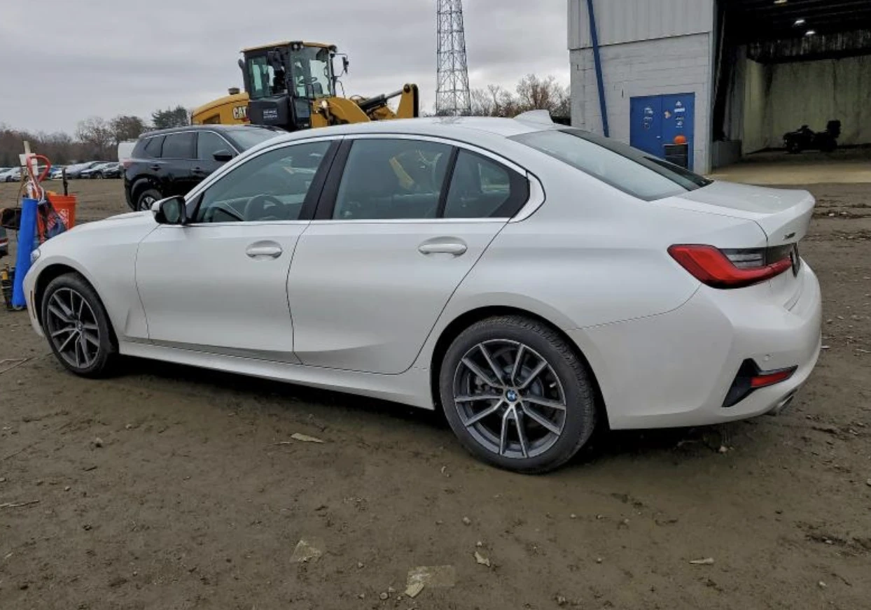 BMW 330 xDrive* Автофинансиране, снимка 2 - Автомобили и джипове - 53780701