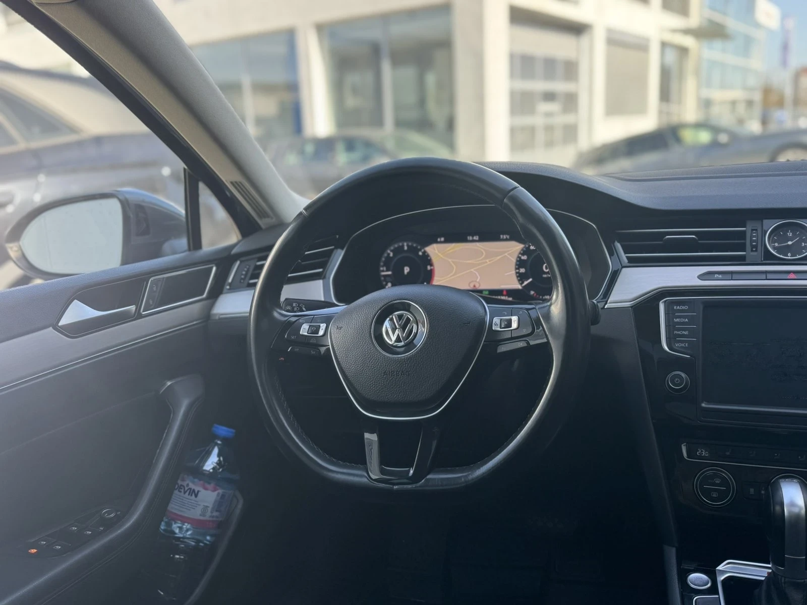 VW Passat, снимка 5 - Автомобили и джипове - 53836137