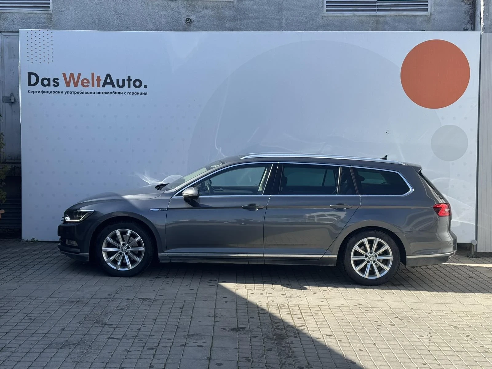 VW Passat, снимка 2 - Автомобили и джипове - 53836137