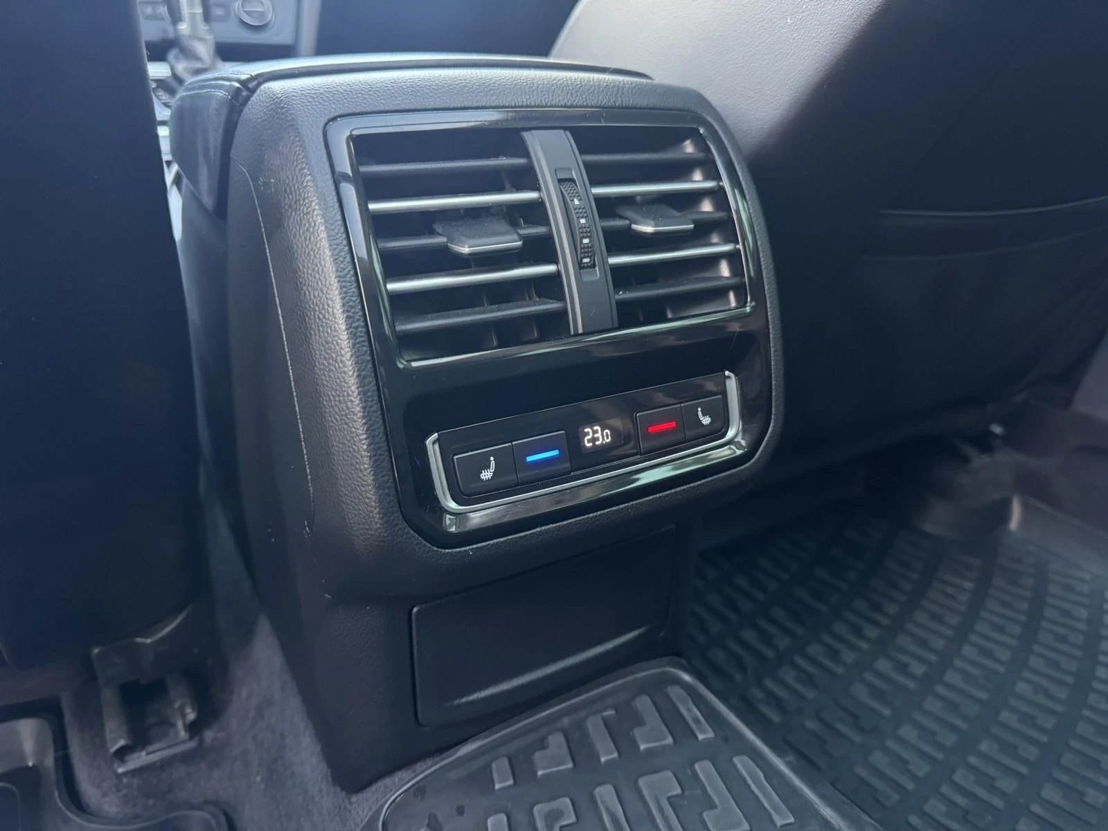 VW Passat, снимка 9 - Автомобили и джипове - 53836137