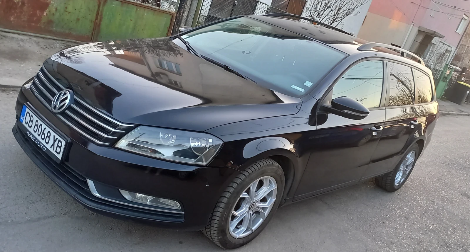 VW Passat В7 2.00 TDI, снимка 4 - Автомобили и джипове - 53840236