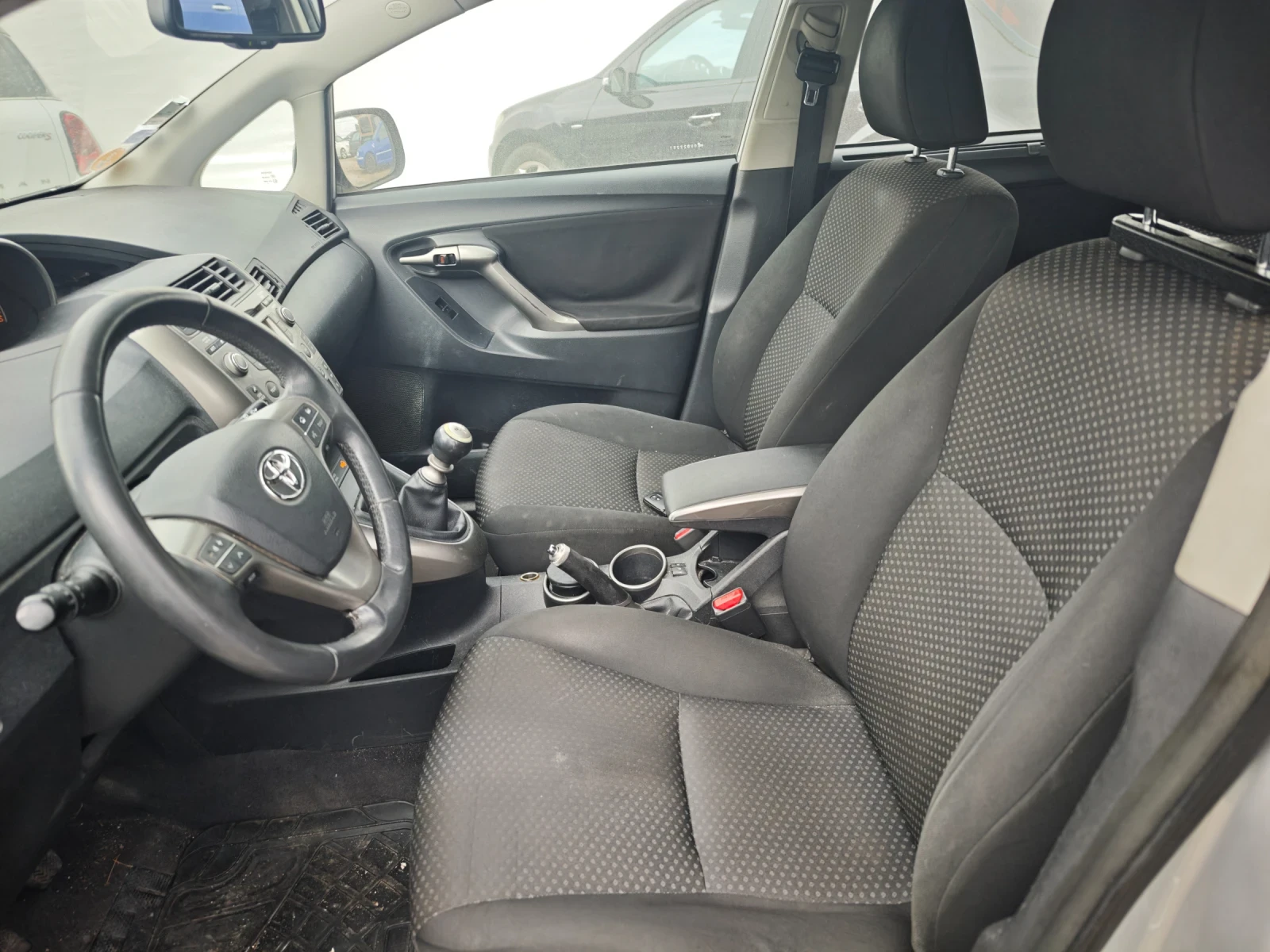 Toyota Verso, снимка 7 - Автомобили и джипове - 54088458