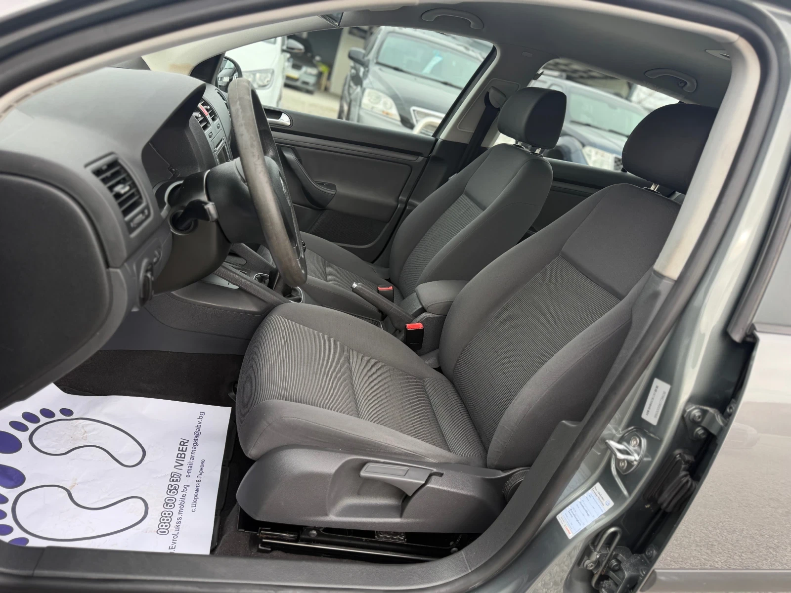 VW Golf 1.9TDI 105кс КЛИМАТРОНИК, снимка 11 - Автомобили и джипове - 54133331