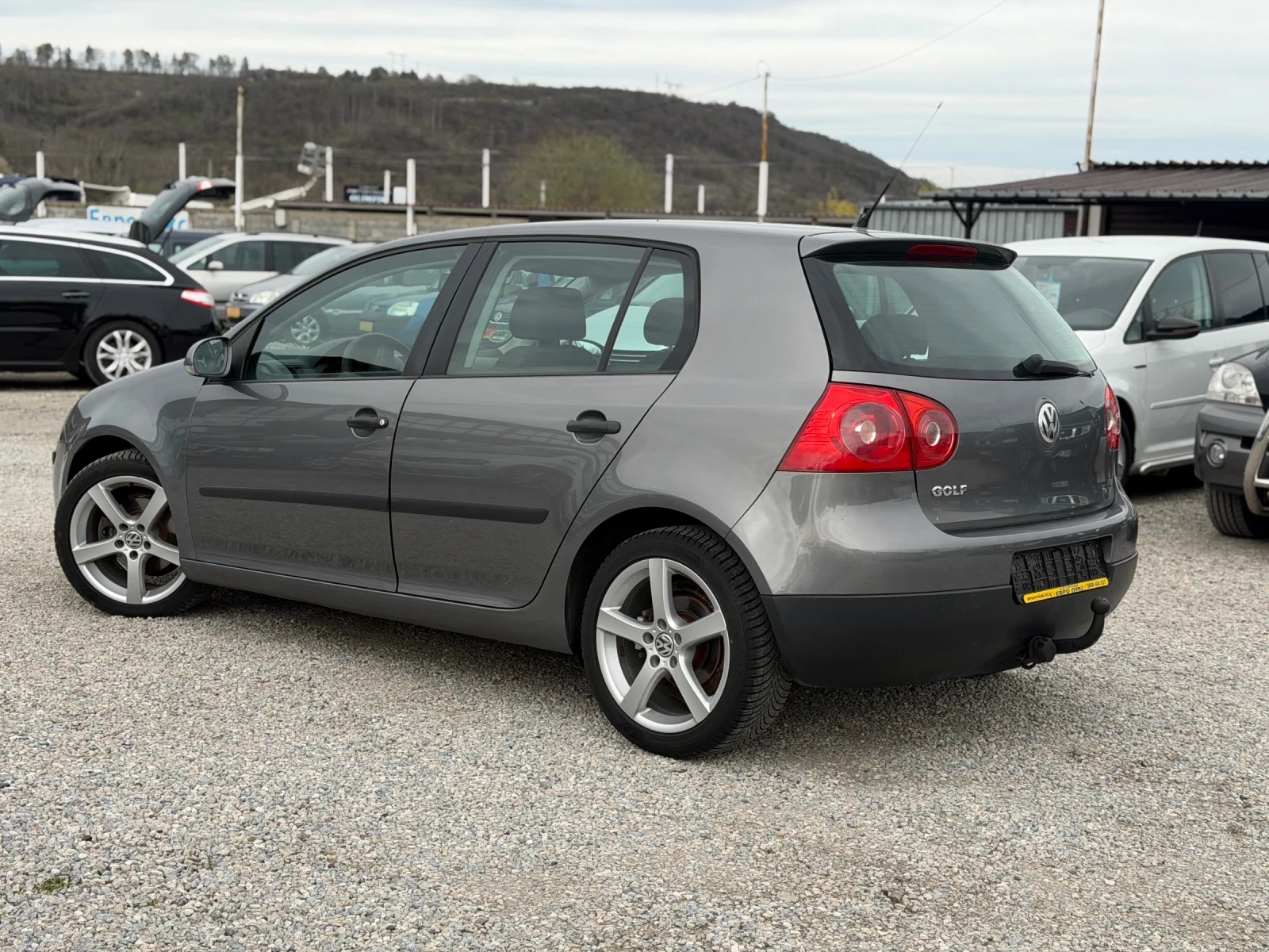 VW Golf 1.9TDI 105кс КЛИМАТРОНИК, снимка 8 - Автомобили и джипове - 54133331