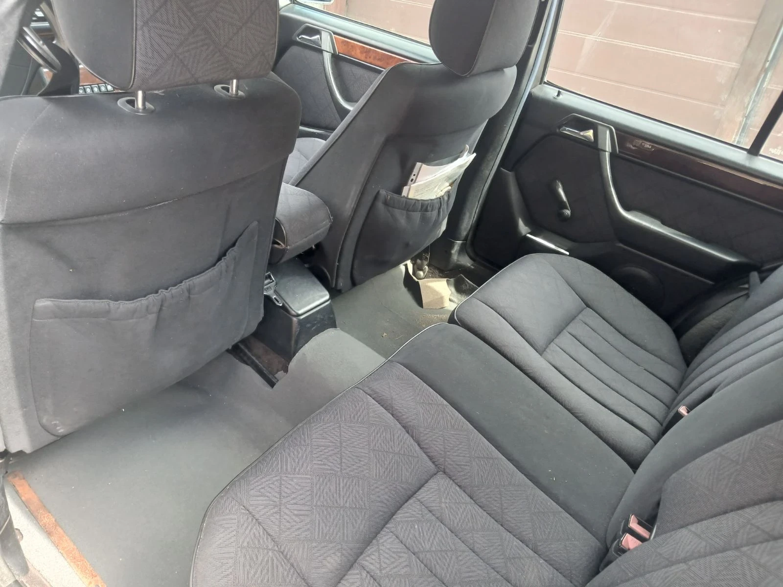 Mercedes-Benz 124 2.5d, снимка 6 - Автомобили и джипове - 54159797