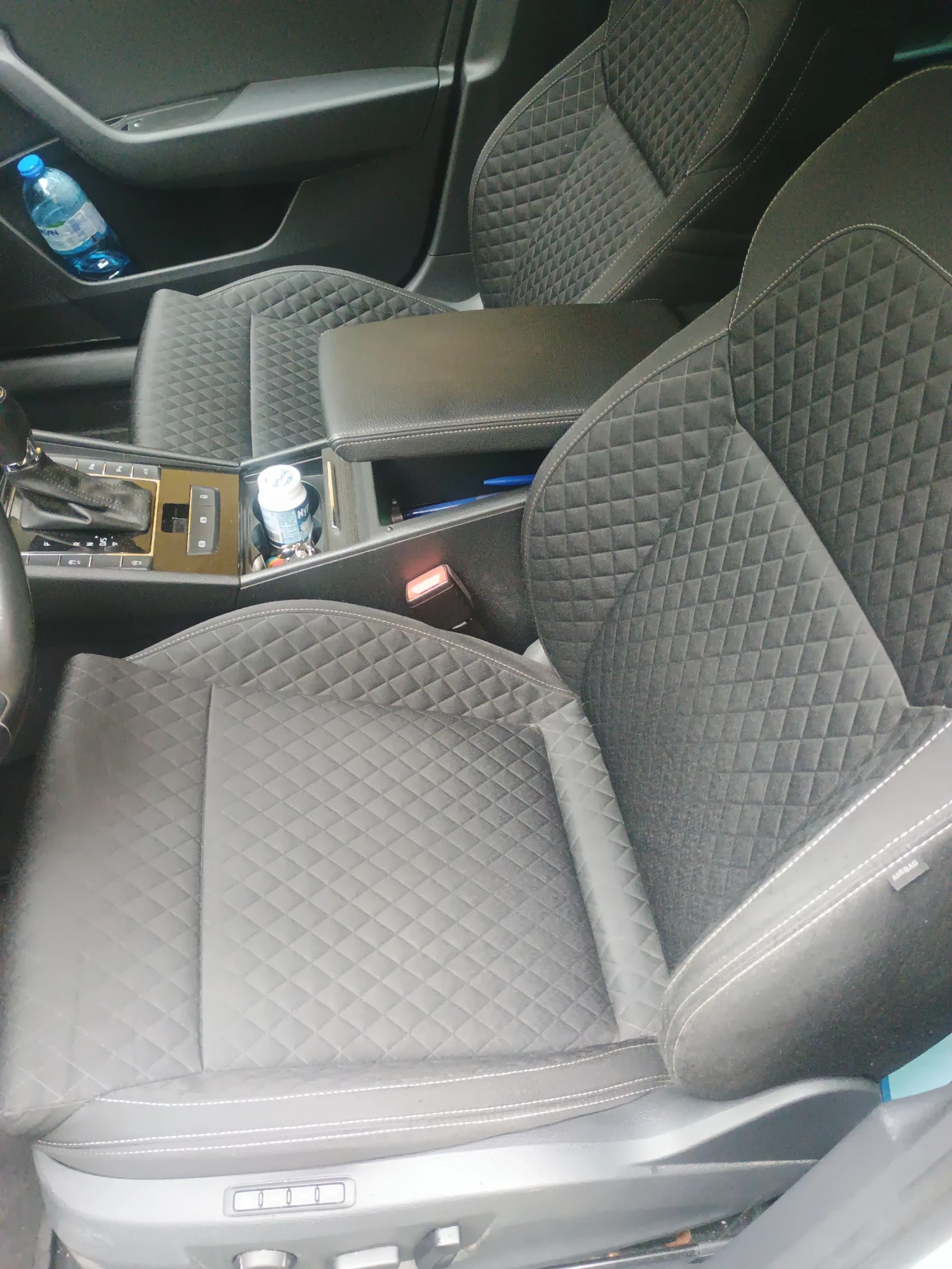 Skoda Superb Комби, снимка 8 - Автомобили и джипове - 54369274