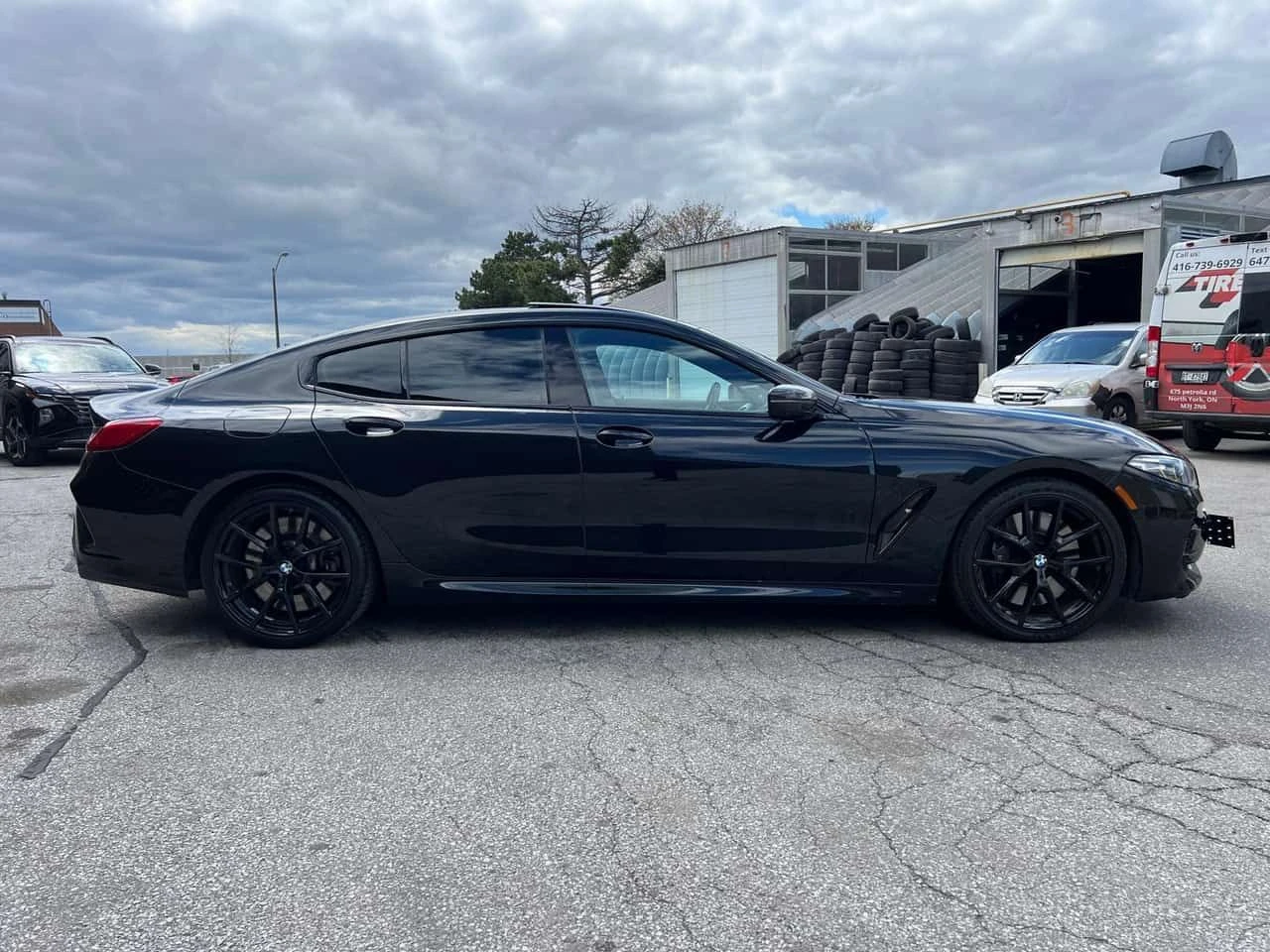 BMW 850 M850i xDrive * DISTRONIC| SOFT-CLOSE| 360| SUNROOF, снимка 4 - Автомобили и джипове - 54384024