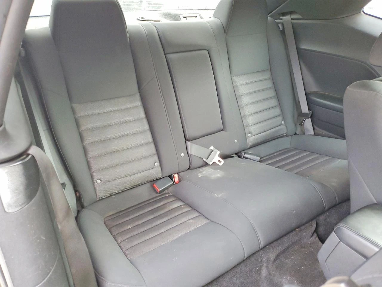 Dodge Challenger 3.5l Se, снимка 10 - Автомобили и джипове - 54479837