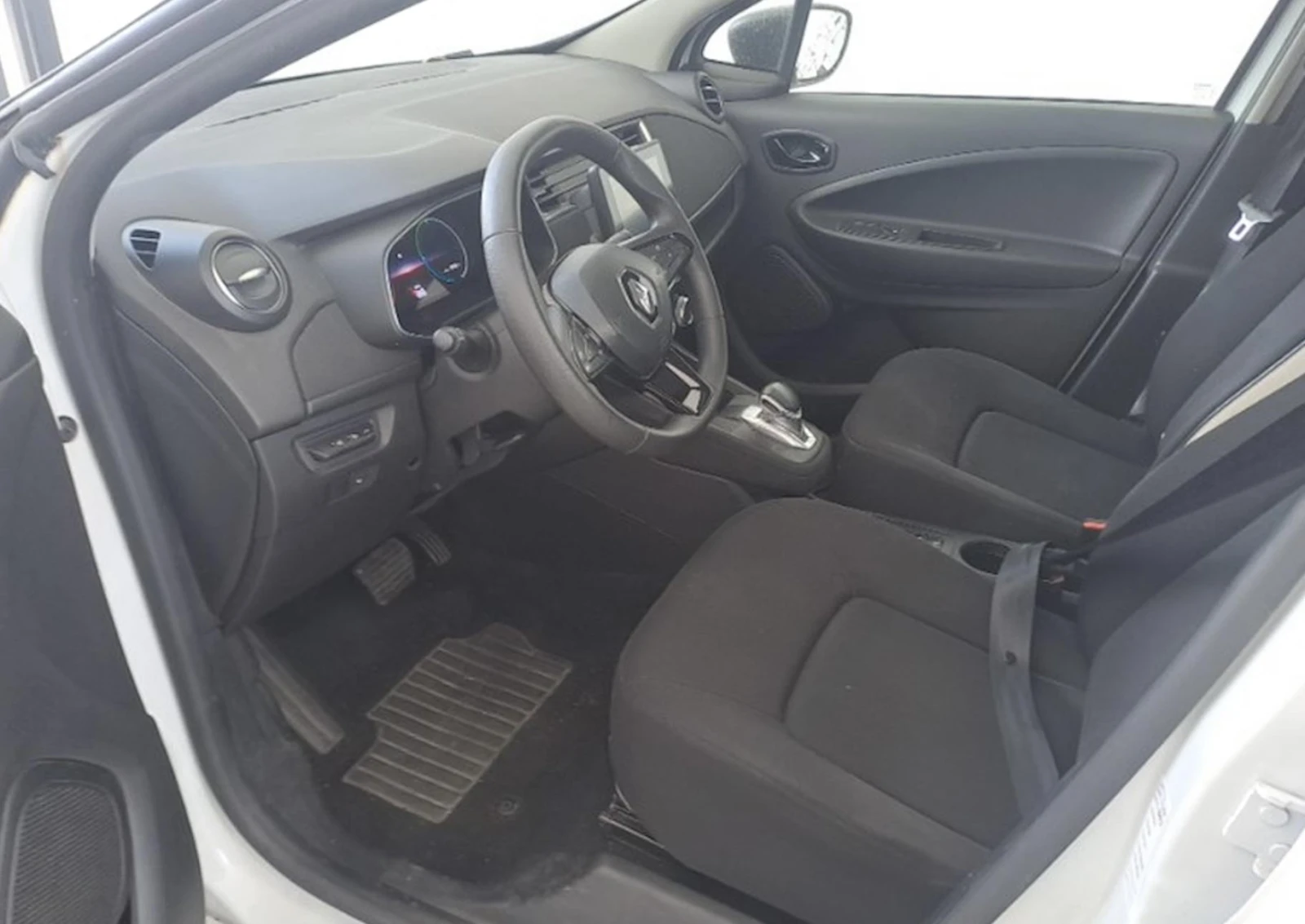 Renault Zoe, снимка 6 - Автомобили и джипове - 54574157