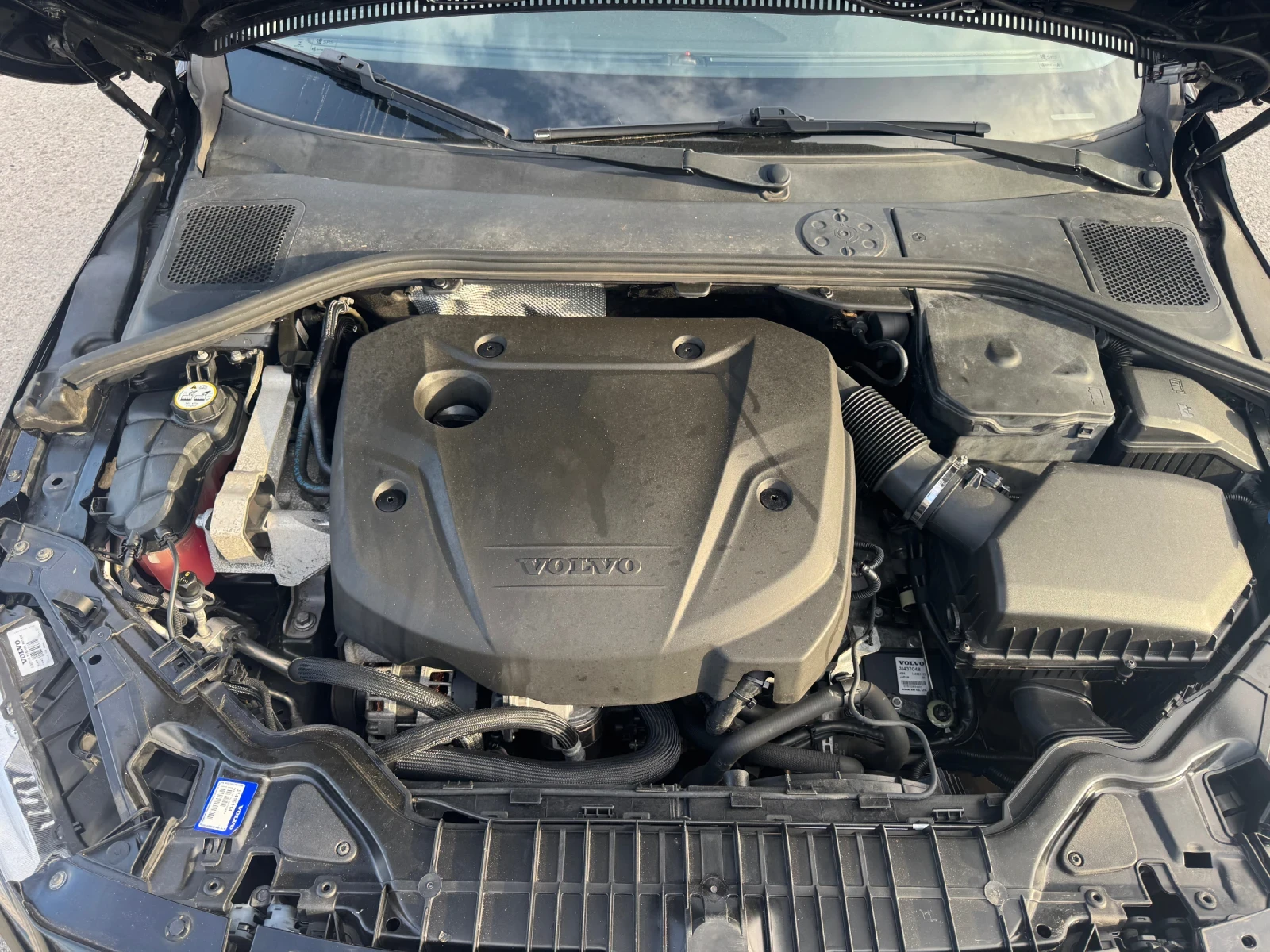 Volvo S60 2.0d D4 Automatic , снимка 15 - Автомобили и джипове - 54611579