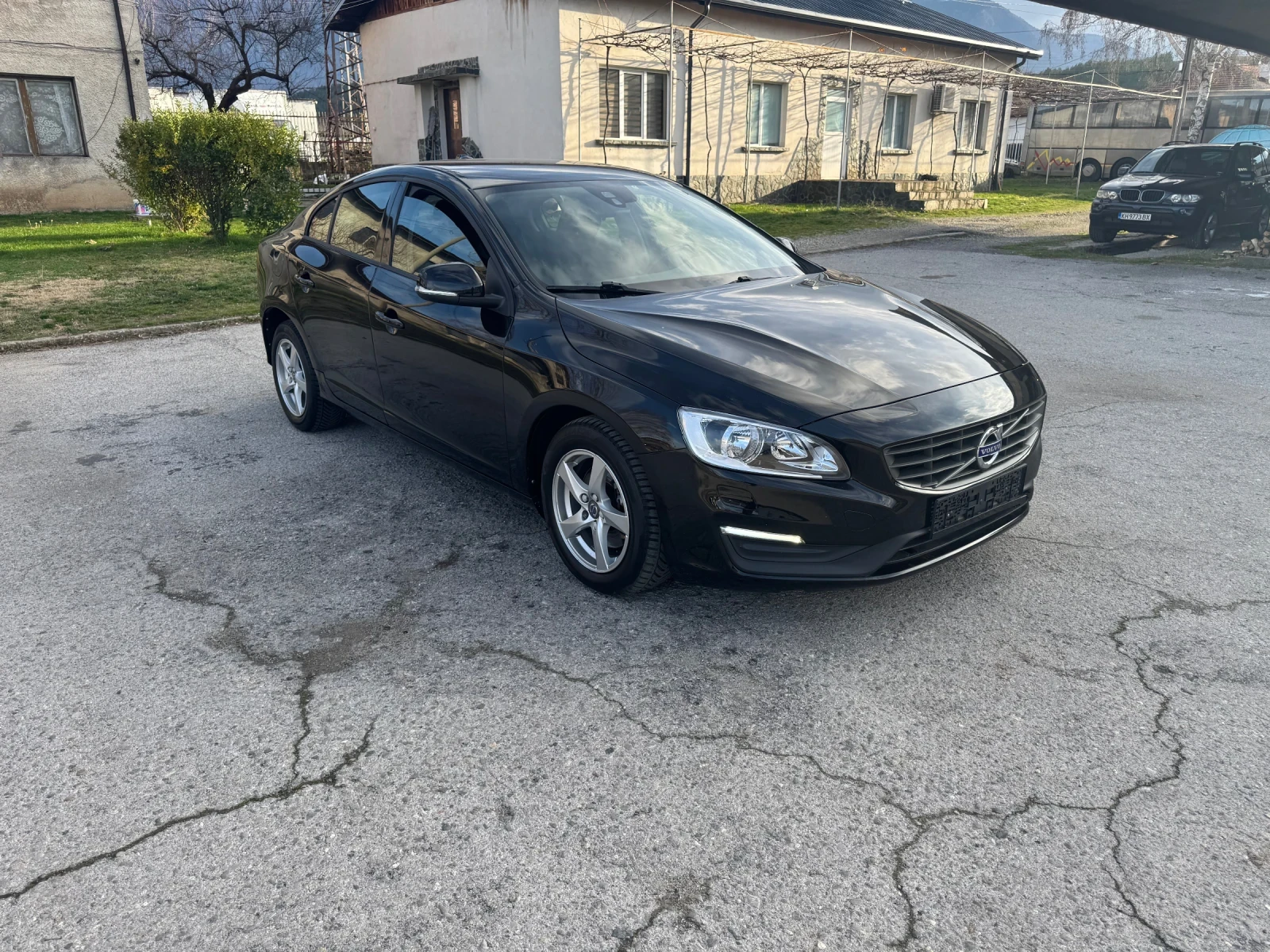 Volvo S60 2.0d D4 Automatic , снимка 7 - Автомобили и джипове - 54611579