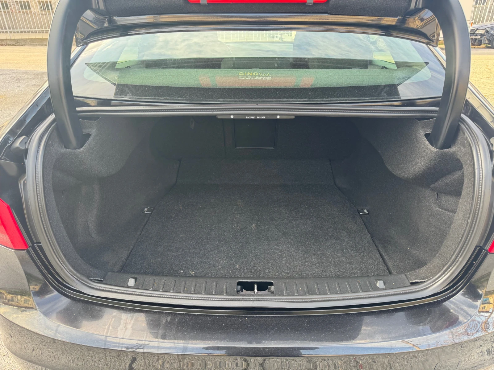 Volvo S60 2.0d D4 Automatic , снимка 16 - Автомобили и джипове - 54611579