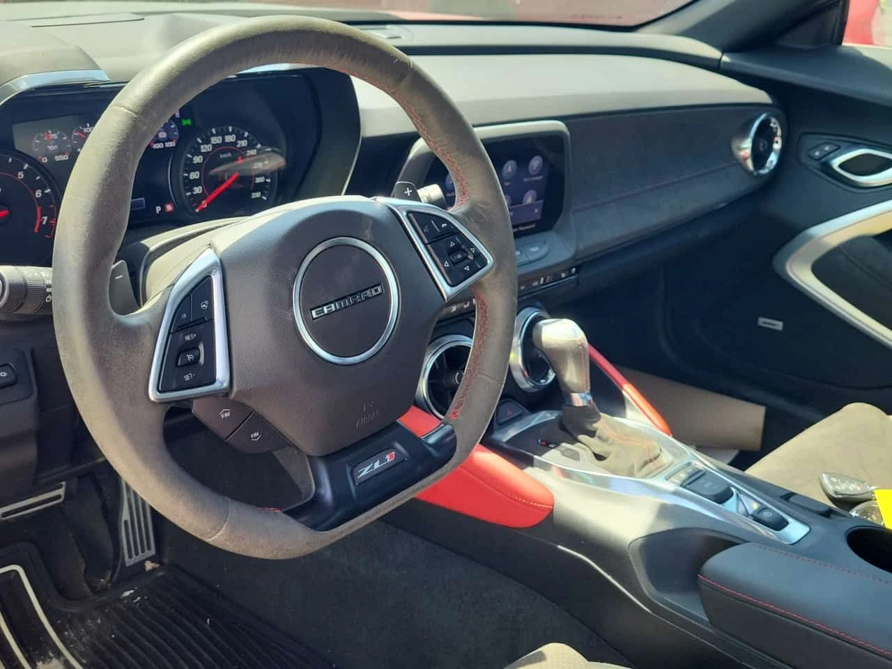 Chevrolet Camaro ZL1| BOSE| ALCANTARA| PANO| 2 �����|  | Mobile.bg � ����������� 10