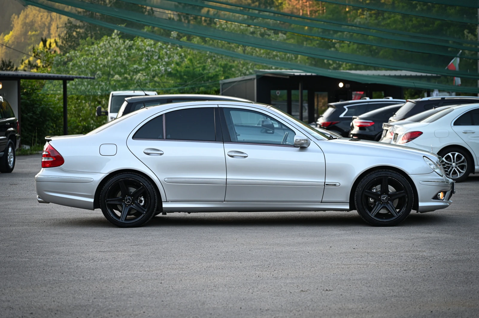 Mercedes-Benz E 500 AMG / ЗАДНО, снимка 6 - Автомобили и джипове - 54690971