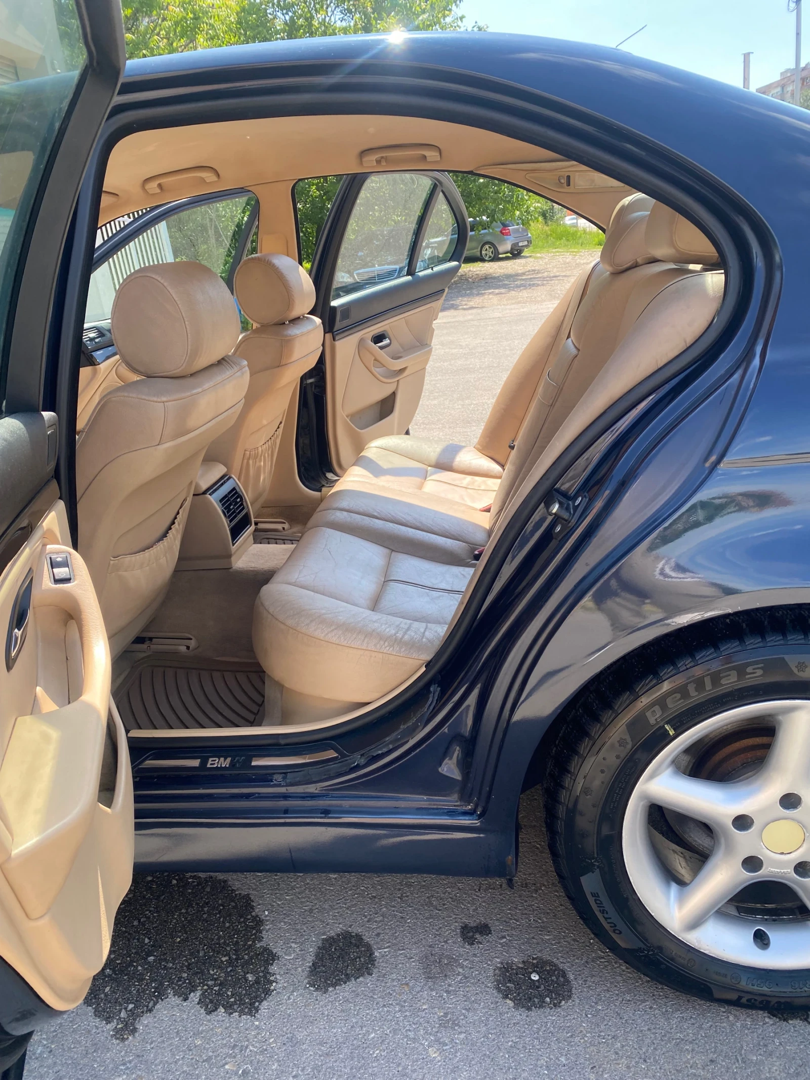 BMW 530, снимка 7 - Автомобили и джипове - 54728094