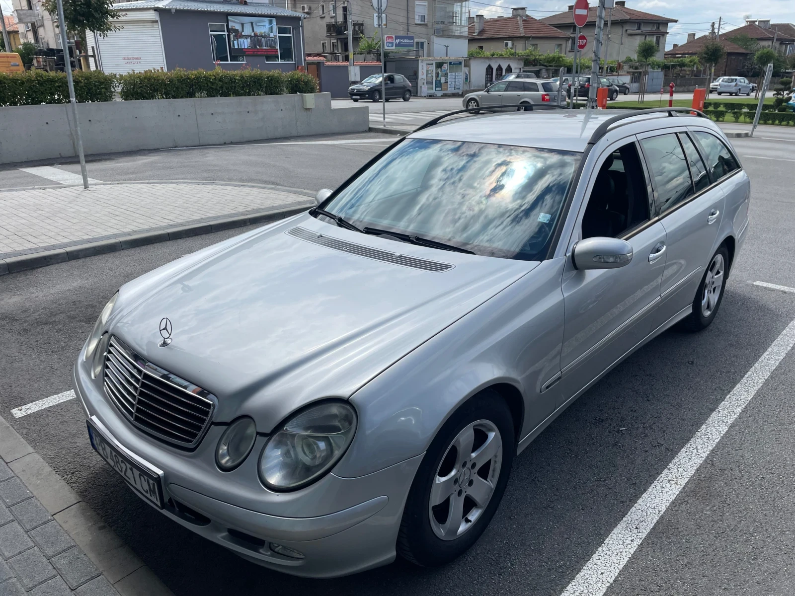 Mercedes-Benz E 280, снимка 4 - Автомобили и джипове - 54904808