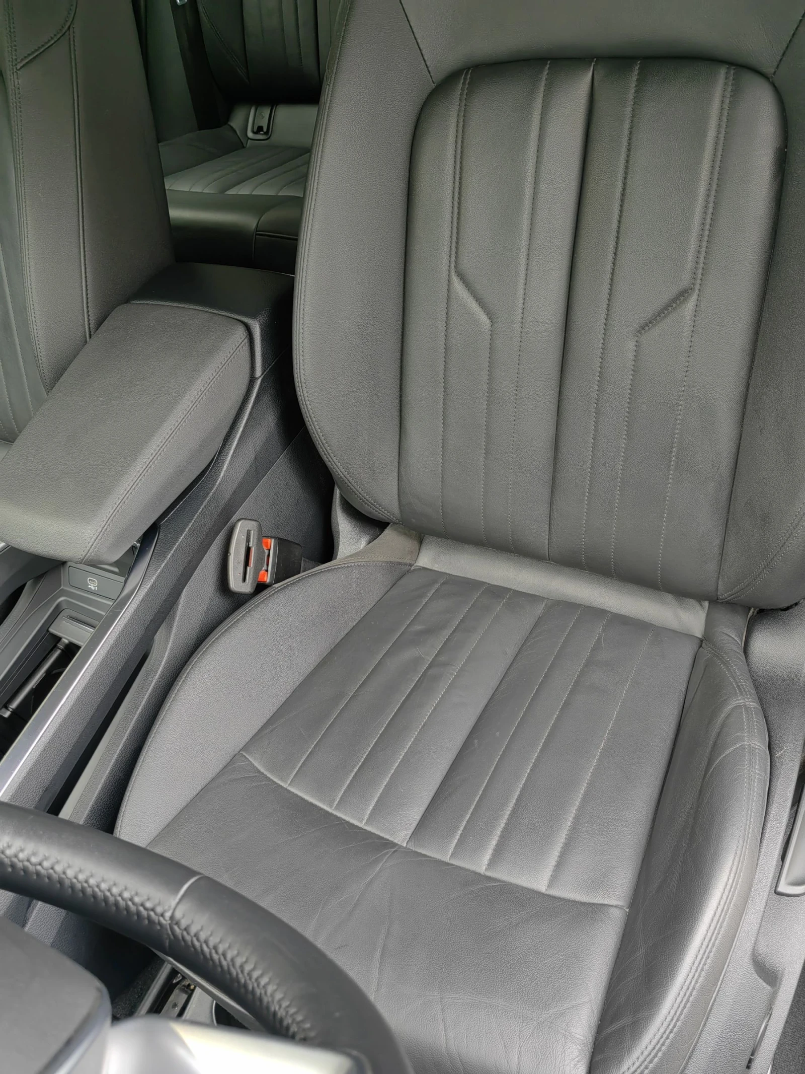 Audi E-Tron QUATTRO, снимка 5 - Автомобили и джипове - 54952765